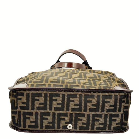 FENDI Vintage Tote Bag - Picture 12 of 15